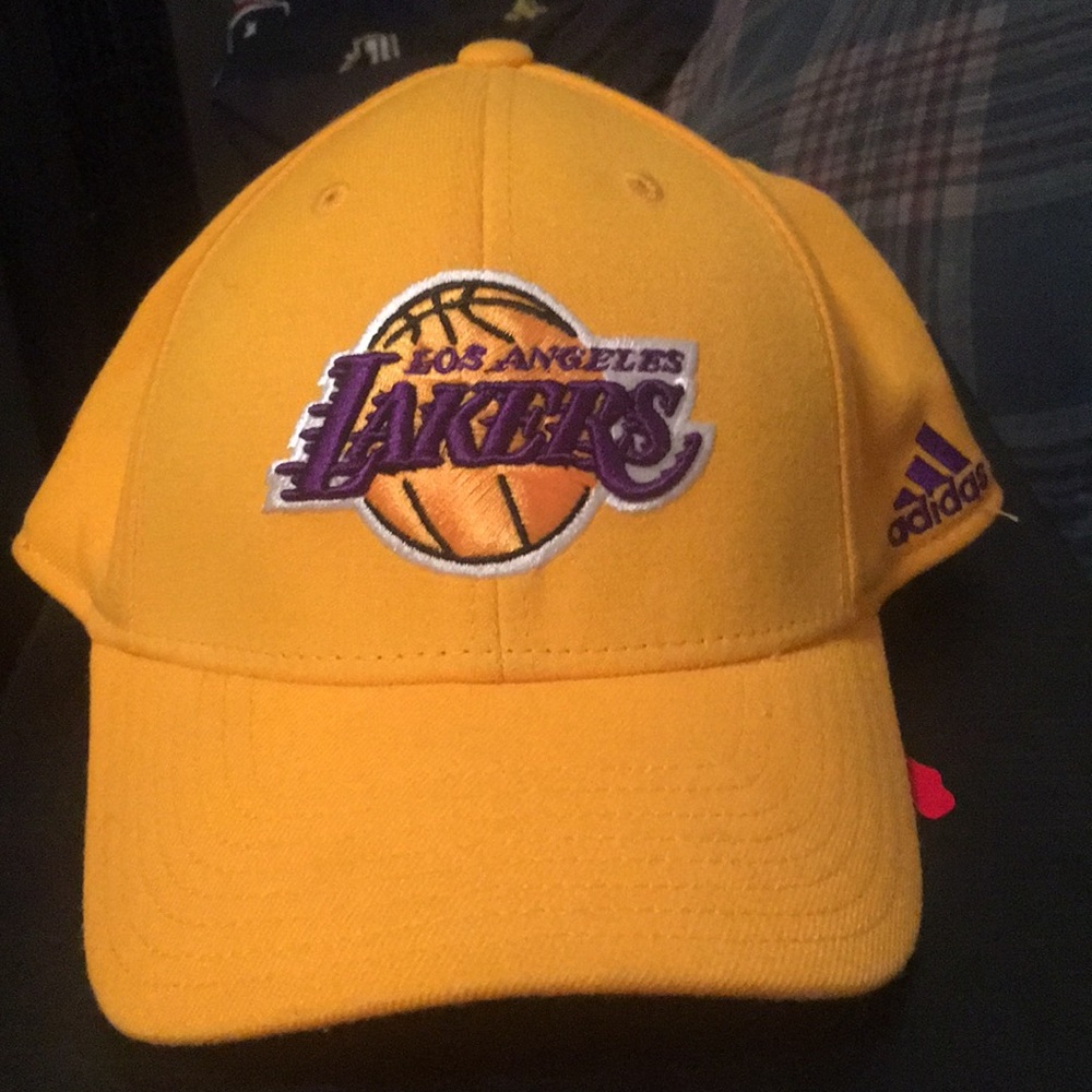 Yellow Adidas lakers hat